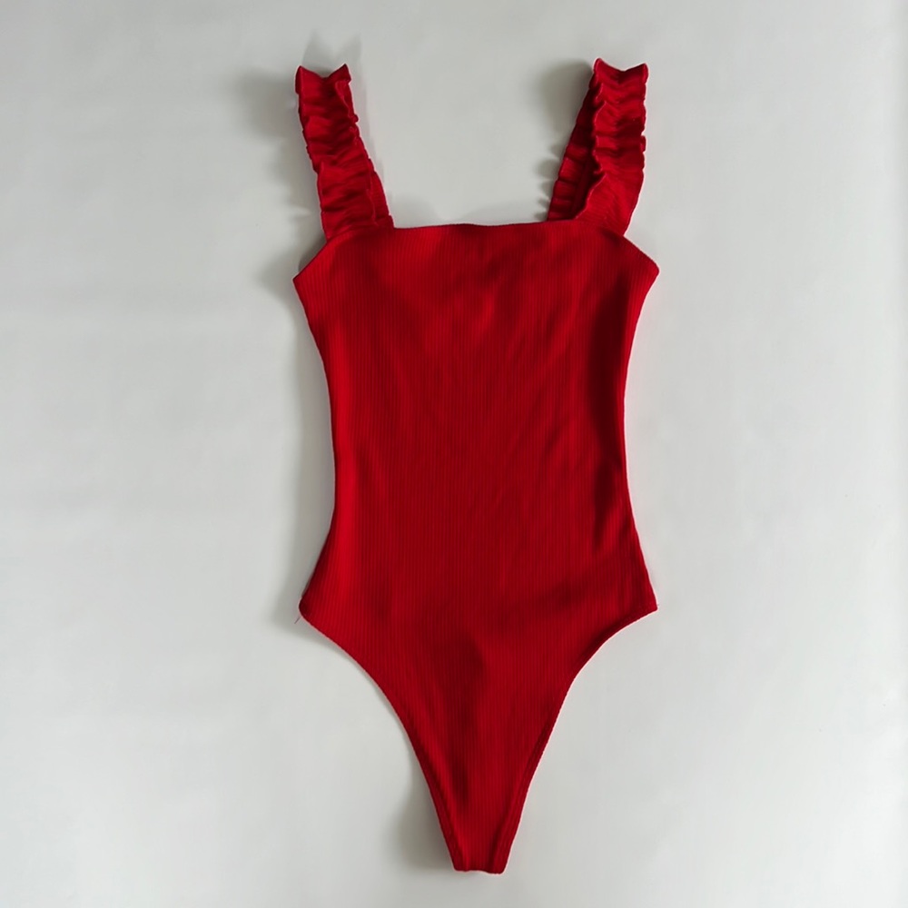 Aritzia Sunday Best bodysuit xxs